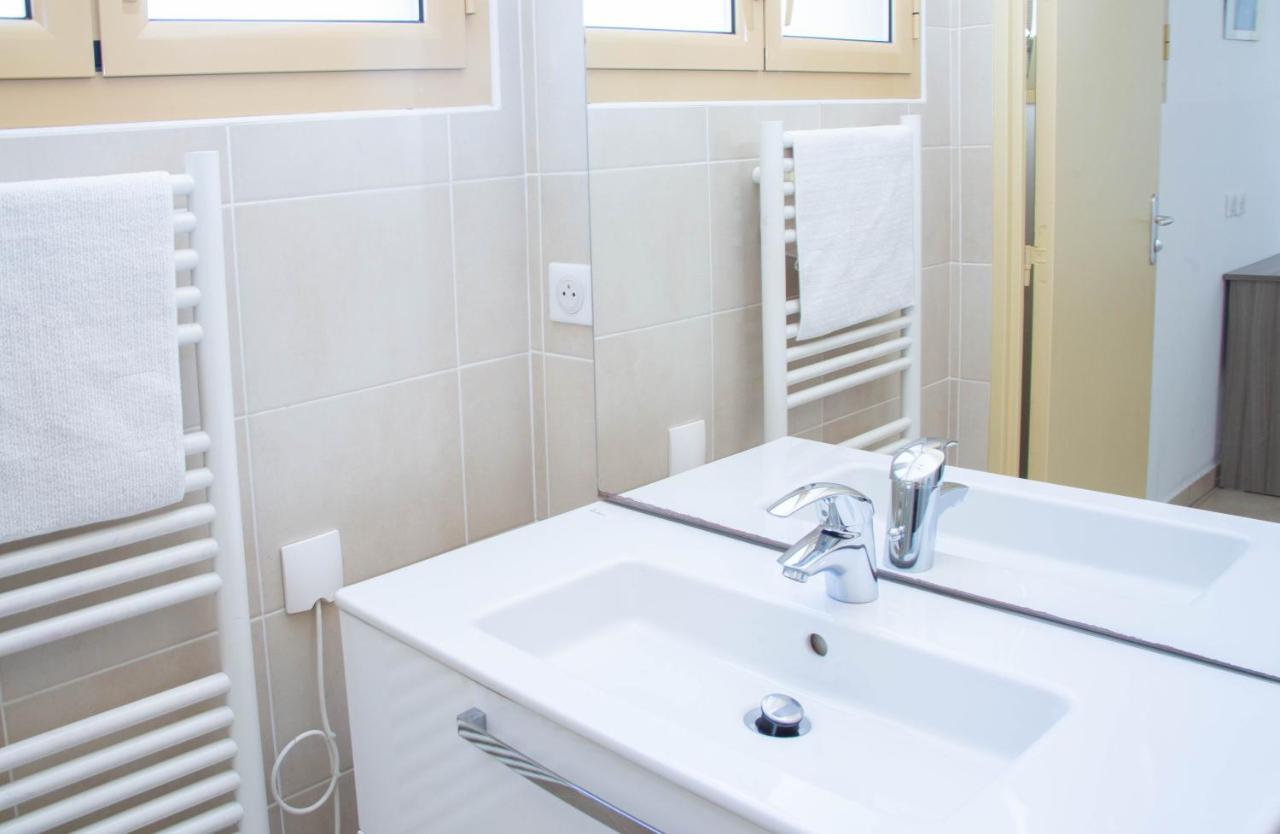 Hostel Santa Maria Cannes Extérieur photo